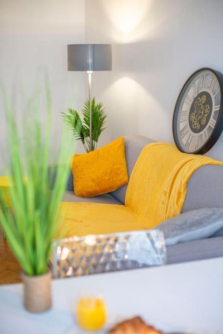 Grand 2 Pieces Balcon Parking Porte Paris Ομπερβιλιέ Εξωτερικό φωτογραφία