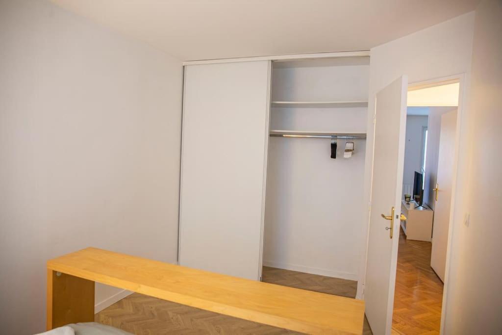 Grand 2 Pieces Balcon Parking Porte Paris Ομπερβιλιέ Εξωτερικό φωτογραφία