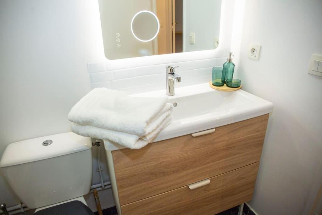 Grand 2 Pieces Balcon Parking Porte Paris Ομπερβιλιέ Εξωτερικό φωτογραφία