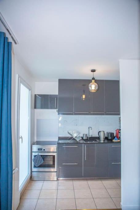 Grand 2 Pieces Balcon Parking Porte Paris Ομπερβιλιέ Εξωτερικό φωτογραφία